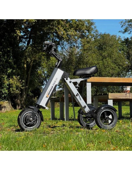 MATE 4 E-Scooter mit 3 Rädern, klappbar, 16 kg, herausnehmbarer Akku – ultraleichtes Elektro-Dreirad für Menschen mit eingeschränkter Mobilität – Bild 35