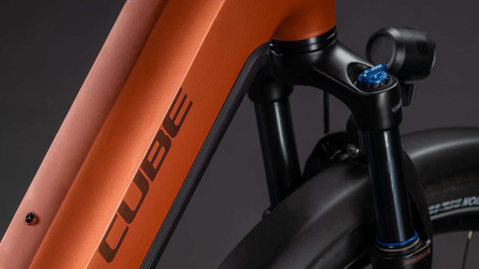 TOURING HYBRID COMFORT SLX 800 – Bild 4